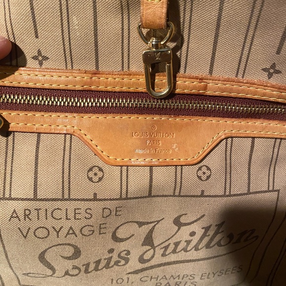 Authentic Louis Vuitton Neverfull MM - Picture 6 of 10